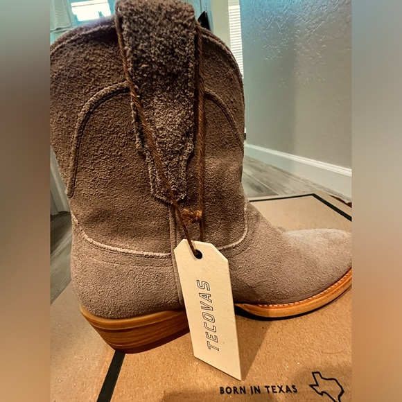 Tecovas grey boot. Perfect condition. Have box. - Picture 1 of 6